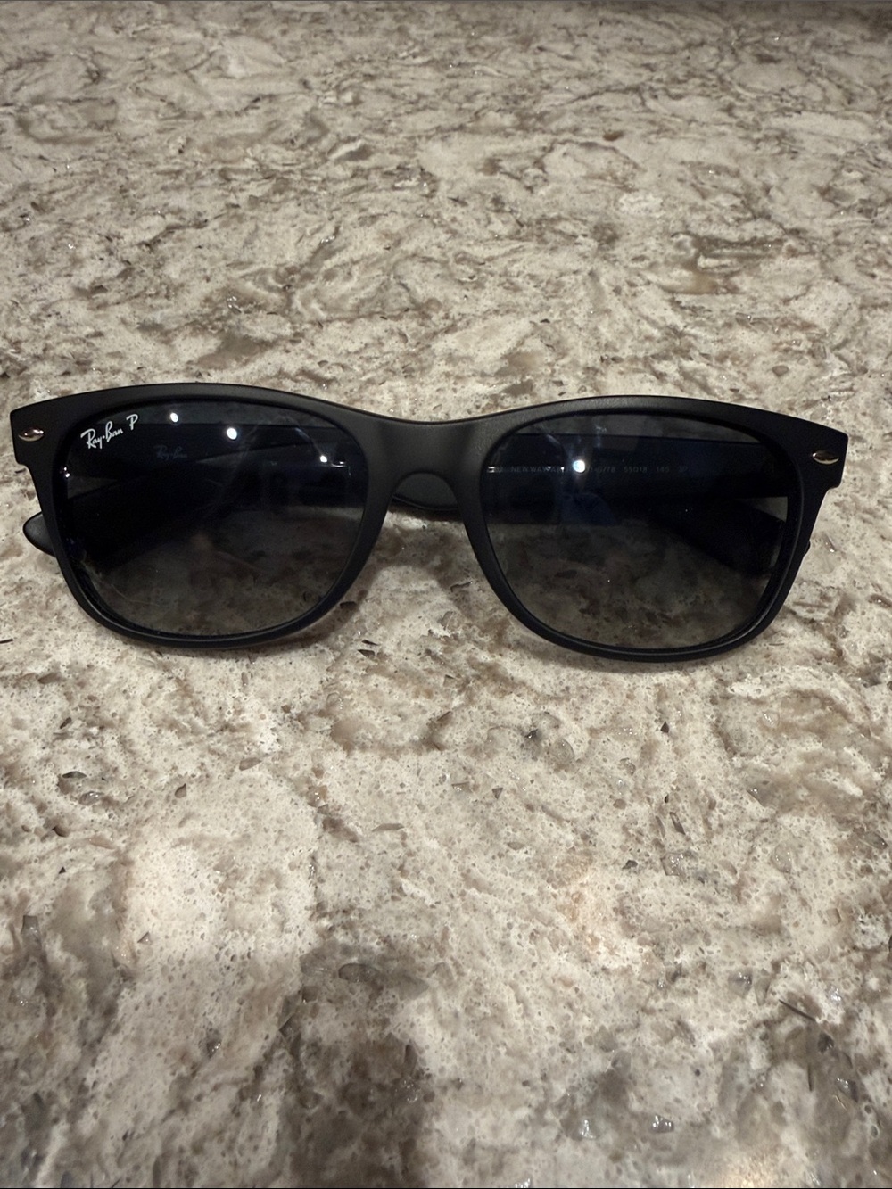 NWOT RayBan Polarized New Wayfarer Glasses
